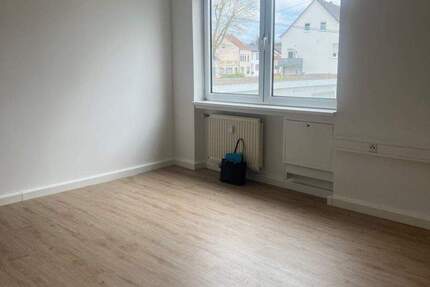Gewerbeobjekt Schwalbach - 1 Zimmer, 24 m&sup2;, 195&euro; | Angebot:24034066