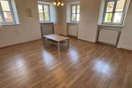 Wohnung Buchbach - 2 Zimmer, 61 m&sup2;, 720&euro; | Angebot:26462677