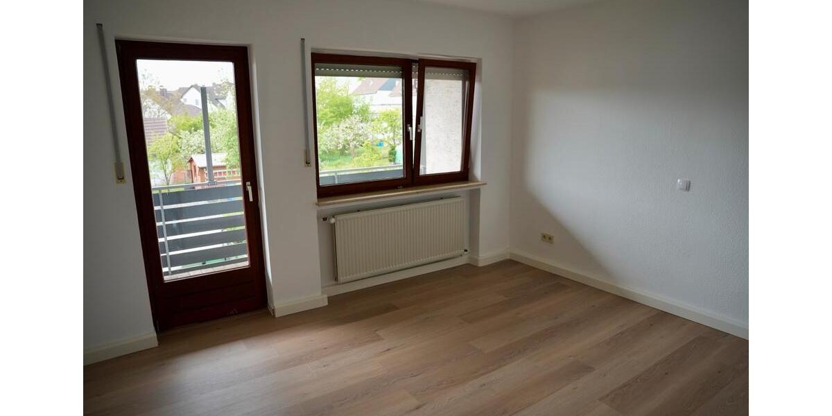 Etagenwohnung Bebra - 4 Zimmer, 102 m&sup2;, 750&euro; | Angebot:26482958