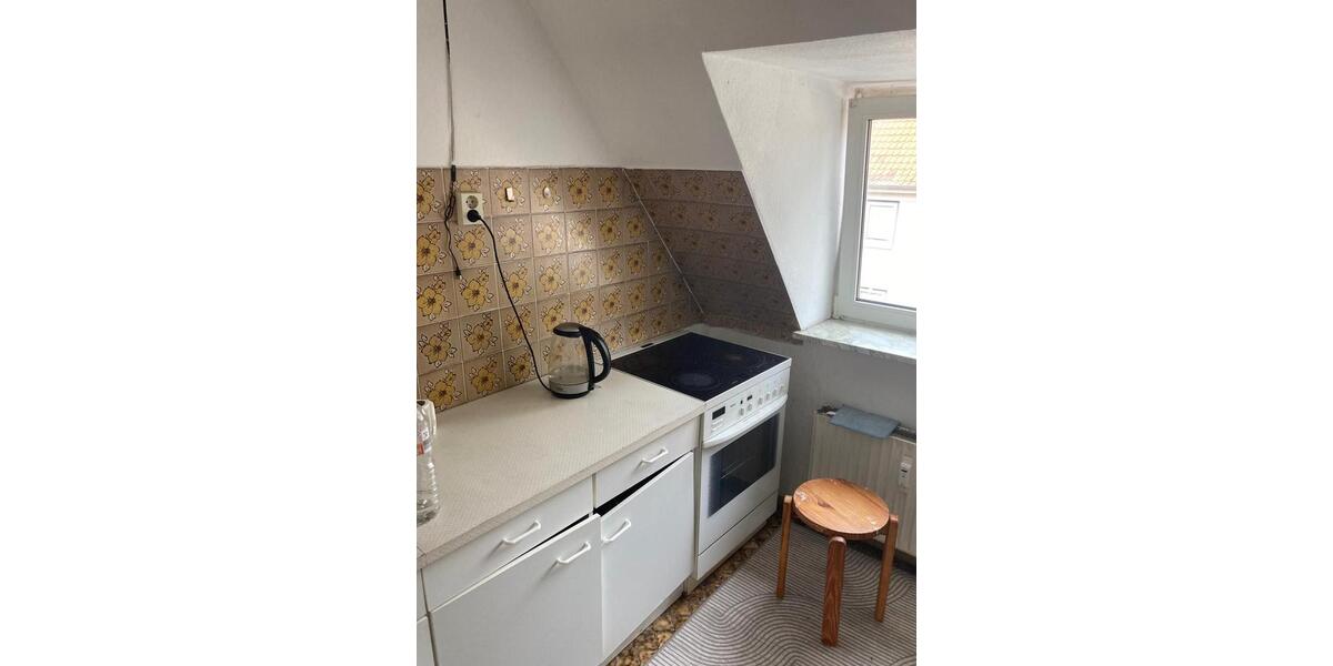 Dachgeschoßwohnung Lübeck Sankt Lorenz Nord - 2 Zimmer, 29 m&sup2;, 350&euro; | Angebot:22256092