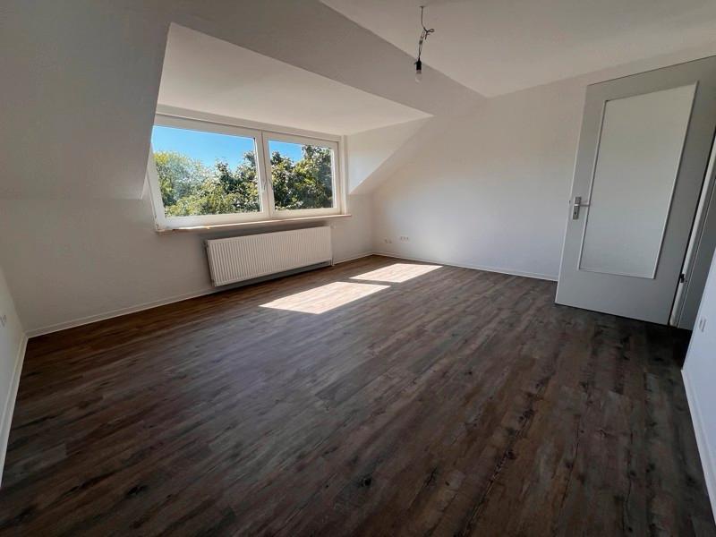 3-Raum-Wohnung im DG frei!