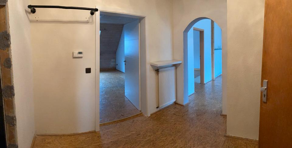 Etagenwohnung Hof Altstadt - 4 Zimmer, 103 m&sup2;, 980&euro; | Angebot:26514836