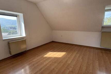 Gemütliche 3 Zimmer Dachgeschosswohnung in verkehrsgünstiger Lage von Leutesdorf 3 zimmer