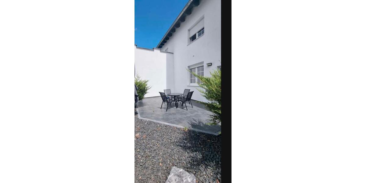 Einfamilienhaus Nordheim - 7 Zimmer, 270 m&sup2;, 3.200&euro; | Angebot:26618245