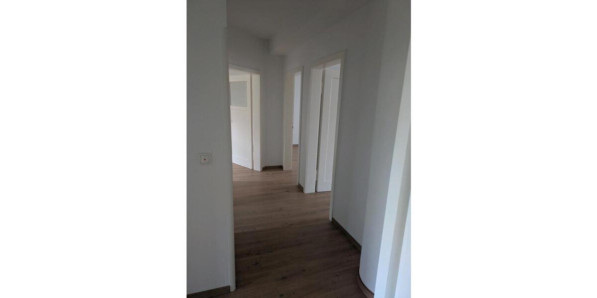 Erdgeschoßwohnung Wehretal - 3.5 Zimmer, 93 m&sup2;, 750&euro; | Angebot:26071966