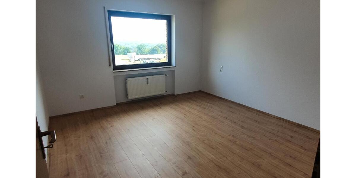 Etagenwohnung Ruppichteroth - 4 Zimmer, 140 m&sup2;, 1.100&euro; | Angebot:26122143