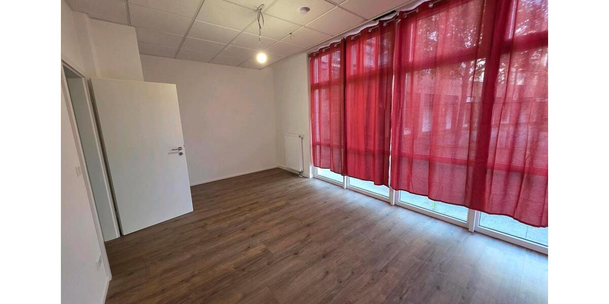 Erdgeschoßwohnung Bempflingen - 4 Zimmer, 80 m&sup2;, 1.300&euro; | Angebot:26238428