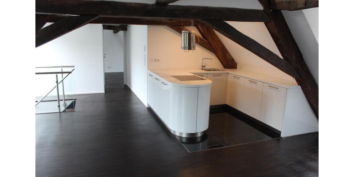 Dachgeschoßwohnung Idstein - 2 Zimmer, 82 m&sup2;, 1.130&euro; | Angebot:25759553