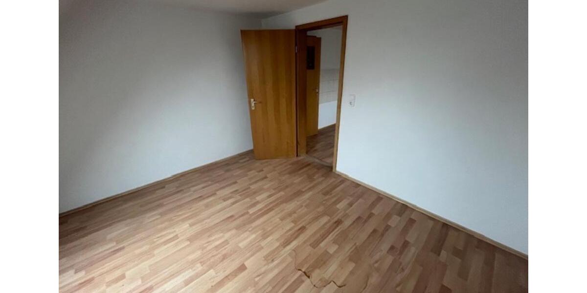 Dachgeschoßwohnung Salzgitter Ortschaft Südost - 4 Zimmer, 73 m&sup2;, 440&euro; | Angebot:25145118