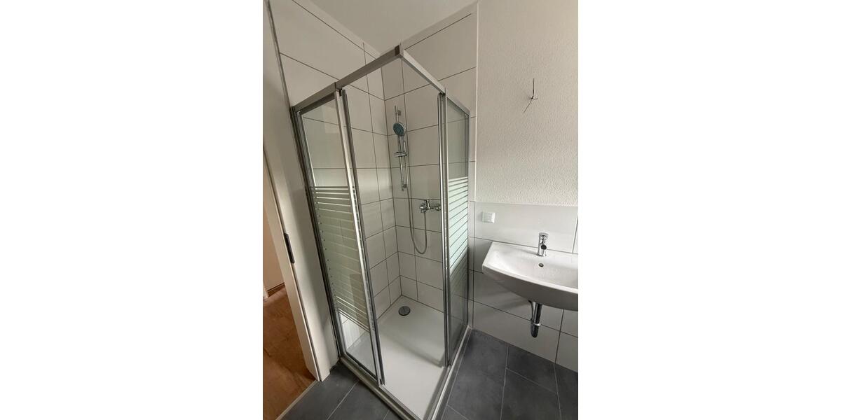 Dachgeschoßwohnung Breuna - 2 Zimmer, 65 m&sup2;, 690&euro; | Angebot:26637942
