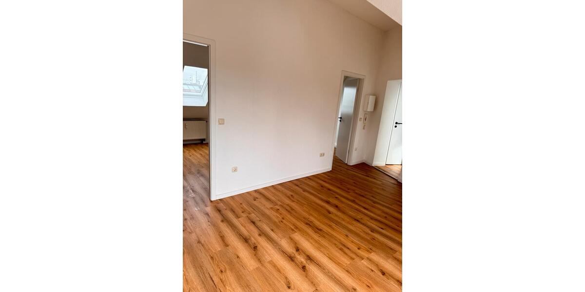 Dachgeschoßwohnung Löhne - 3 Zimmer, 50 m&sup2;, 500&euro; | Angebot:26704147