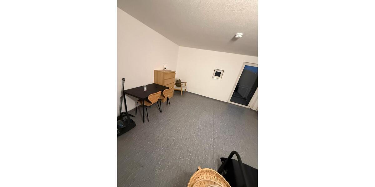 Etagenwohnung Trier Kürenz - 1 Zimmer, 40 m&sup2;, 600&euro; | Angebot:26035582