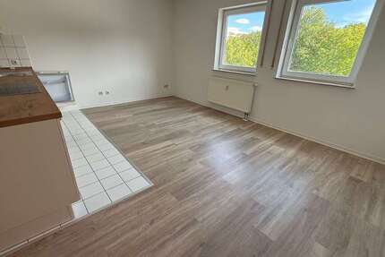Wohnung Chemnitz Bernsdorf - 1 Zimmer, 28 m&sup2;, 180&euro; | Angebot:27272145
