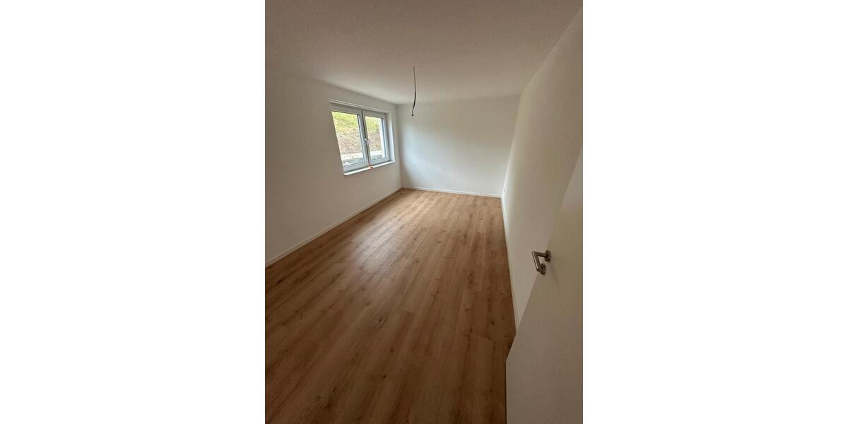 Erdgeschoßwohnung Rottenburg am Neckar - 3 Zimmer, 70 m&sup2;, 1.200&euro; | Angebot:24816025