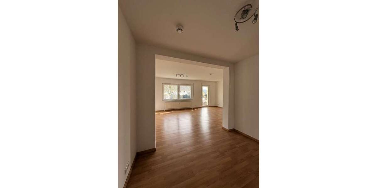 Einfamilienhaus Binsfeld - 4 Zimmer, 122 m&sup2;, 1.180&euro; | Angebot:25924563