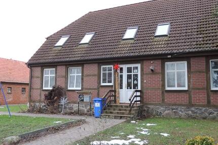 Wohnung Borrentin - 2 Zimmer, 59 m&sup2;, 360&euro; | Angebot:24863275