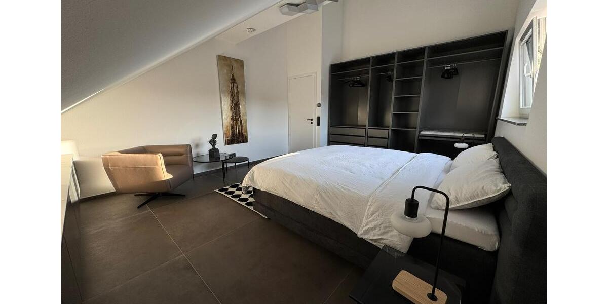 Dachgeschoßwohnung Abstatt - 3.5 Zimmer, 122 m&sup2;, 1.825&euro; | Angebot:26368798