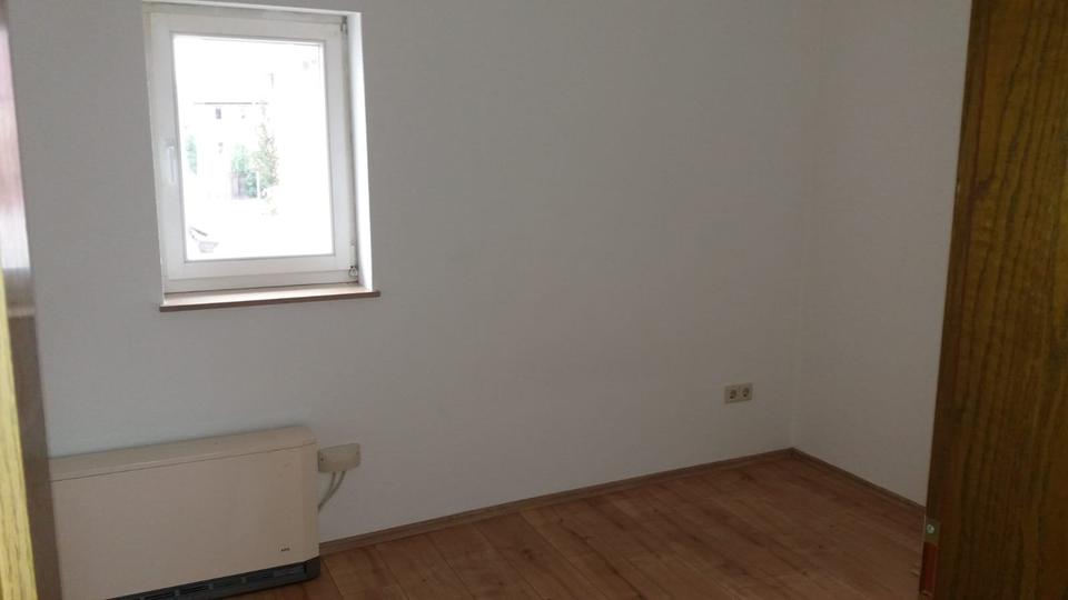 Vermiete kleines Haus 4 zimmer