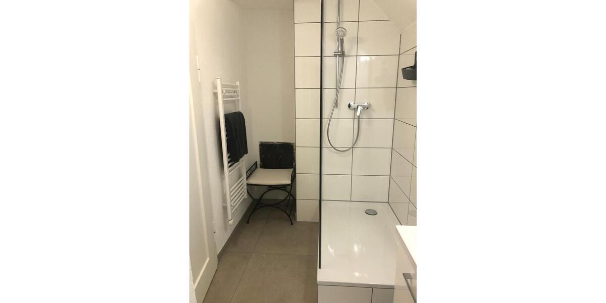 Dachgeschoßwohnung Stuttgart Stuttgart-Nord - 1.5 Zimmer, 30 m&sup2;, 600&euro; | Angebot:26613925