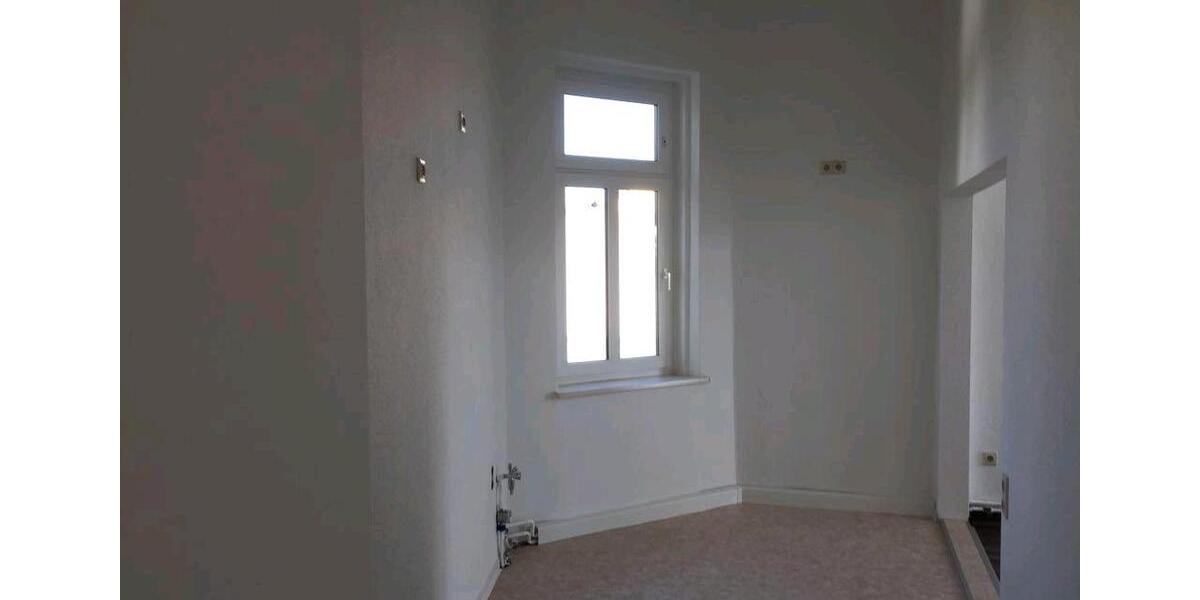 Schöne 3-4-Zi.-WE 95 m² | renoviert, Bodenbelg wählbar 4 zimmer