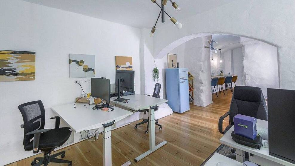 Office Space in Semi-Basement - Central Berlin! - All-in-Miete