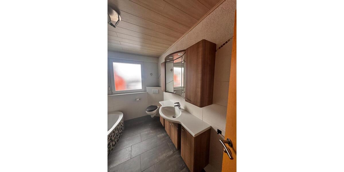 Etagenwohnung Wemding - 3 Zimmer, 100 m&sup2;, 950&euro; | Angebot:26489928