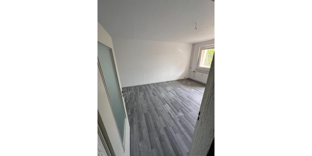 Etagenwohnung Zschopau - 2 Zimmer, 48 m&sup2;, 279&euro; | Angebot:25714818