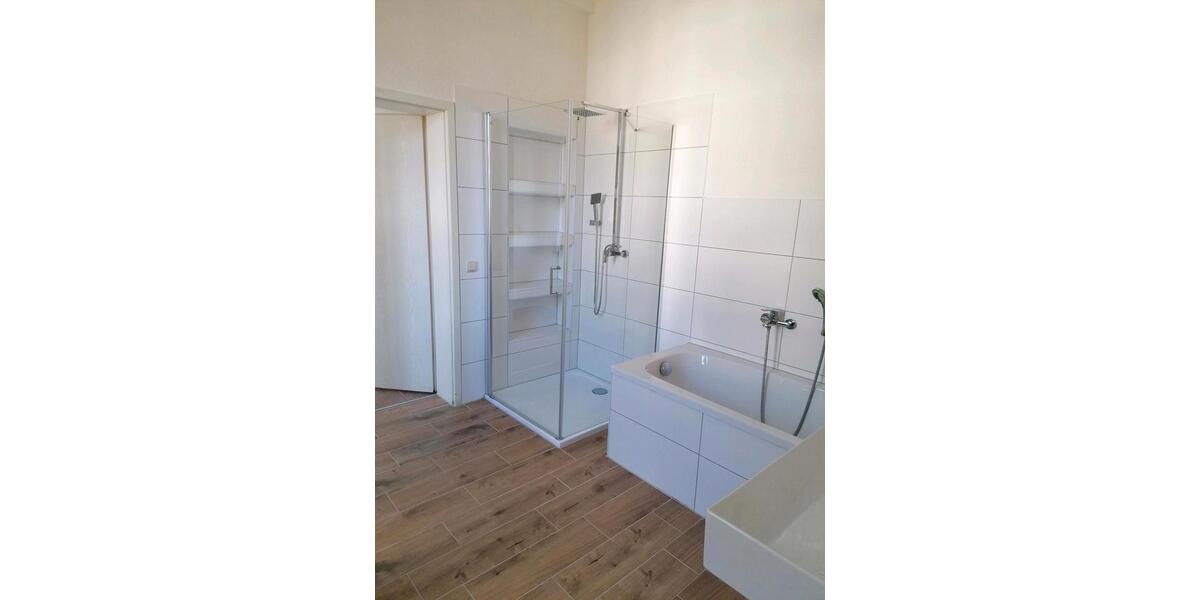 Erdgeschoßwohnung Sitzendorf - 4 Zimmer, 82 m&sup2;, 490&euro; | Angebot:25886936