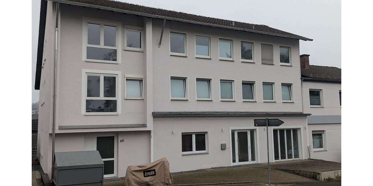 Etagenwohnung Siegen Weidenau - 3 Zimmer, 153 m&sup2;, 999&euro; | Angebot:26759423