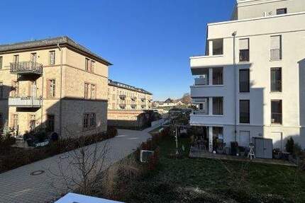 Exklusive Wohnung mit großem Balkon und 2 Tageslichtbädern 3 zimmer