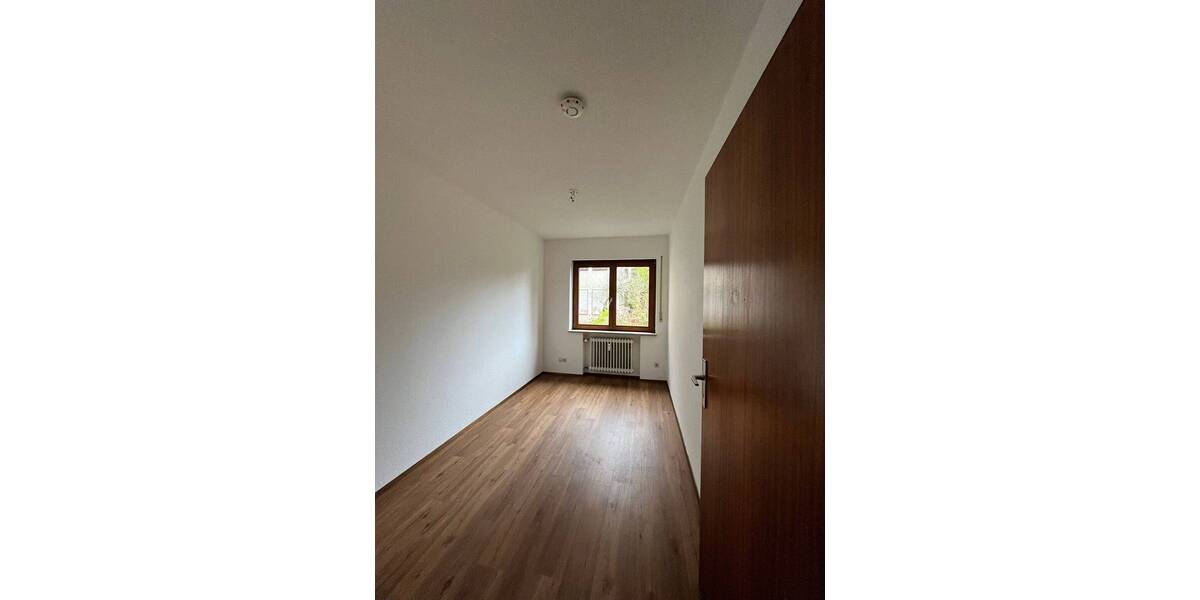 Etagenwohnung Radolfzell am Bodensee Radolfzell - 3 Zimmer, 95 m&sup2;, 1.000&euro; | Angebot:26189648