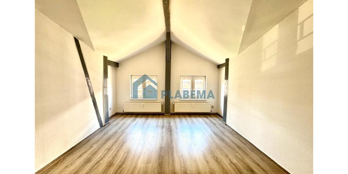 Dachgeschoßwohnung Schwerin - 3 Zimmer, 65 m&sup2;, 820&euro; | Angebot:26548645