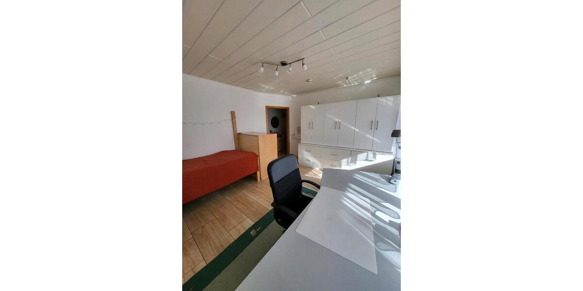 1 WG-Zimmer frei in 2er WG, Würzburg Stadtteil Dürrbachau 1 zimmer