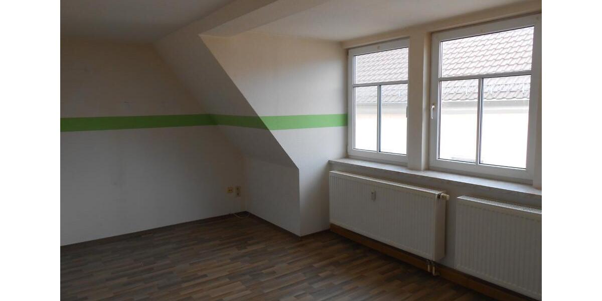 Dachgeschoßwohnung Penig - 2 Zimmer, 49 m&sup2;, 240&euro; | Angebot:26442000