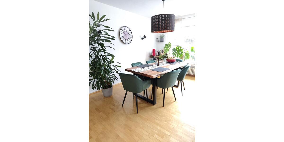Etagenwohnung Siegen Eiserfeld - 4 Zimmer, 110 m&sup2;, 1.000&euro; | Angebot:24752653