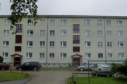Ruhig gelegene, bezugsfertige 3-Raumwohnung mit Balkon im WK 6 zimmer