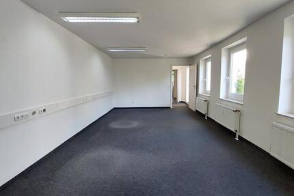 Attraktive, moderne Büro-Praxisräume mit Parkplätze in zentraler Lage zimmer