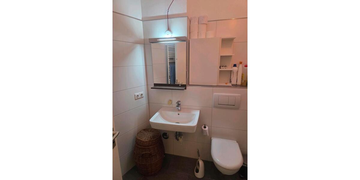 Dachgeschoßwohnung Gauting - 1 Zimmer, 32 m&sup2;, 650&euro; | Angebot:24962162