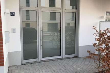 Wohnung Greifswald - 4 Zimmer, 87 m&sup2;, 1.100&euro; | Angebot:25107107