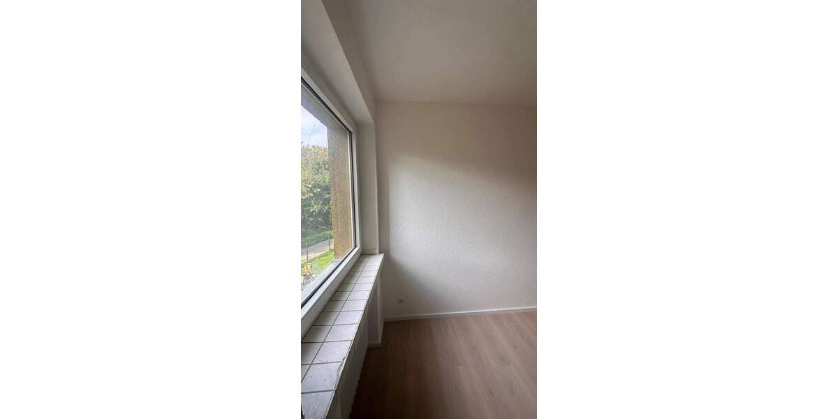 Etagenwohnung Mönchengladbach Giesenkirchen - 4 Zimmer, 88 m&sup2;, 1.000&euro; | Angebot:24826638