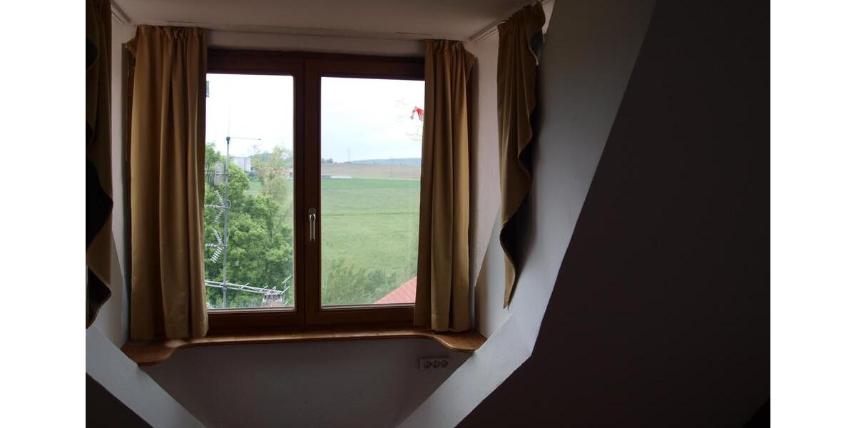 Dachgeschoßwohnung Ipsheim - 4 Zimmer, 105 m&sup2;, 760&euro; | Angebot:26670230