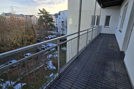 Wohnung zum Mieten in Chemnitz 1.015 € 144 m² 4 zimmer