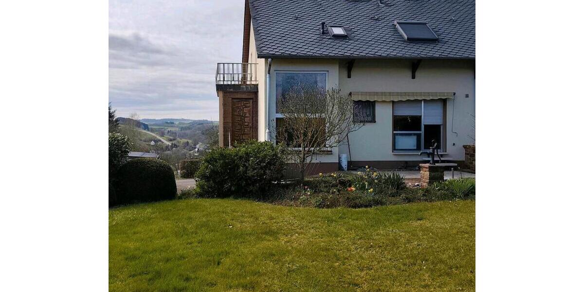 Doppelhaushälfte Pronsfeld - 6 Zimmer, 140 m&sup2;, 1.170&euro; | Angebot:26038646