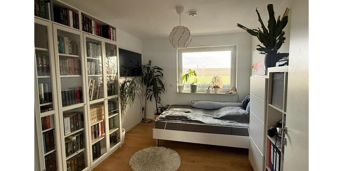 Dachgeschoßwohnung Hiddenhausen - 4 Zimmer, 135 m&sup2;, 1.290&euro; | Angebot:24658754