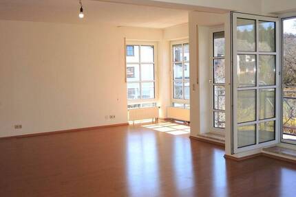 Wohnung Bad Brückenau - 4 Zimmer, 135 m&sup2;, 900&euro; | Angebot:26117986