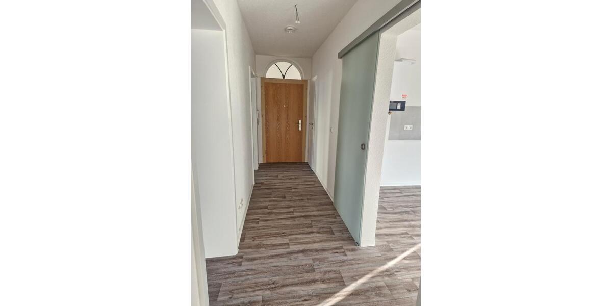 Etagenwohnung Schönebeck (Elbe) - 3 Zimmer, 86 m&sup2;, 695&euro; | Angebot:26266523