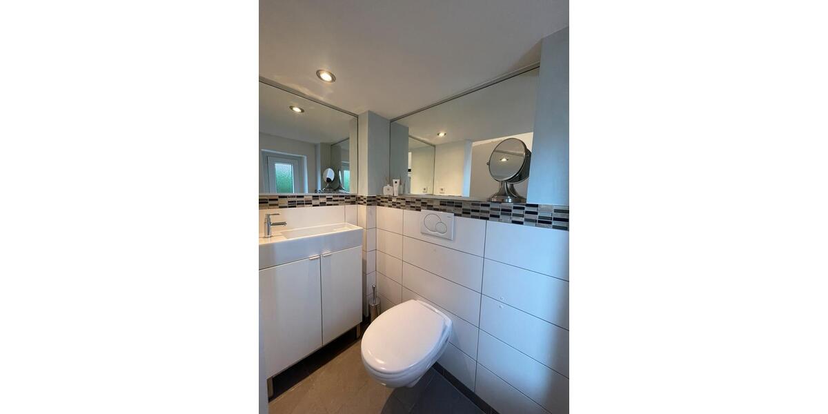 Wohnen auf Zeit Solingen Aufderhöhe - 2 Zimmer, 90 m&sup2;, 1.100&euro; | Angebot:24617614