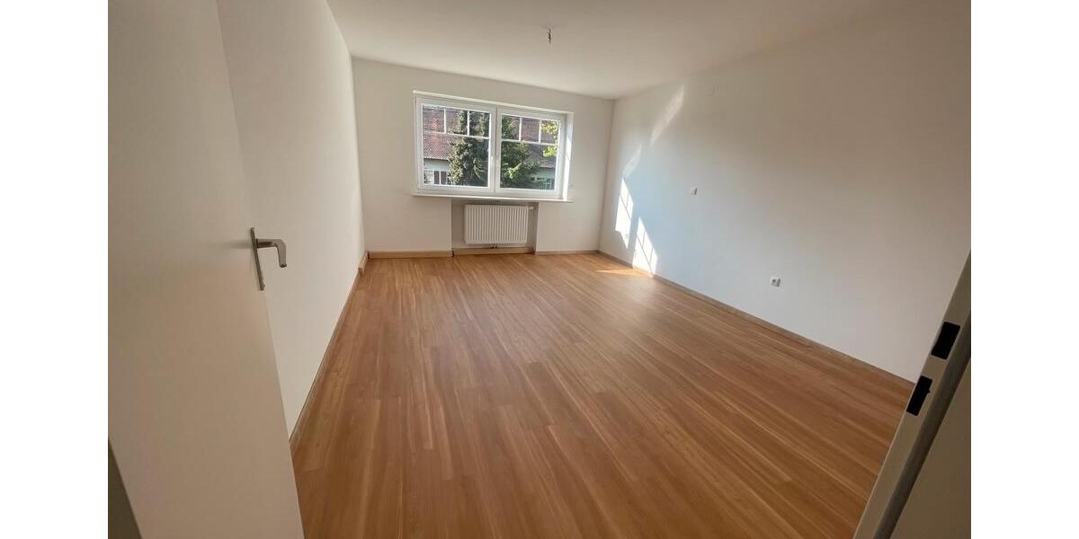 Etagenwohnung Friedberg - 4 Zimmer, 110 m&sup2;, 1.350&euro; | Angebot:26618007