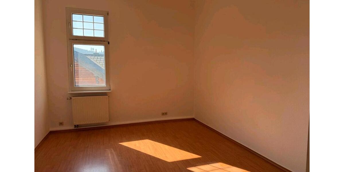 Etagenwohnung Schwarza - 5 Zimmer, 130 m&sup2;, 1.350&euro; | Angebot:25158380