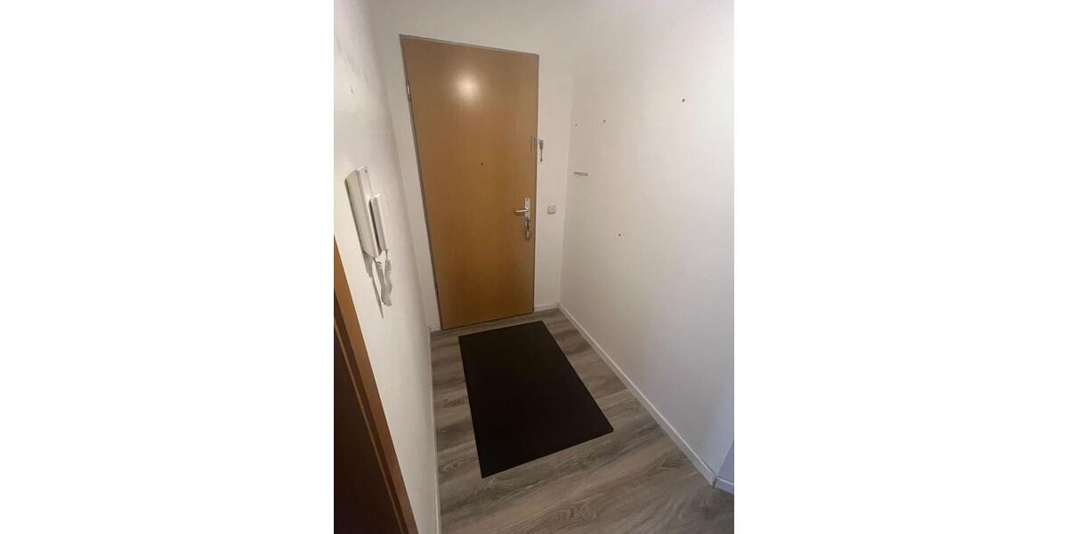 Etagenwohnung Pößneck - 3 Zimmer, 65 m&sup2;, 470&euro; | Angebot:24876934